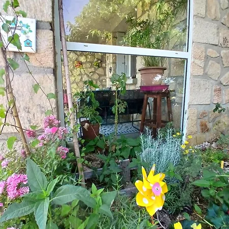 Grand Au Calme Avec Veranda & Jardin Chez Lulu 아파트 Saint-Sernin (Ardeche)